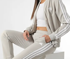 adidas Kadın 3 Çizgili Eşofman Takımı JD2686