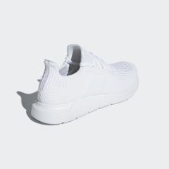 adidas SWİFT RUN AYAKKABI B37725