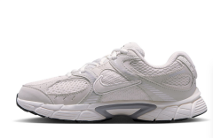 Nike V5 RNR (Gs) Çocuk Sneaker - IX0356-030