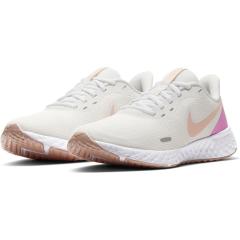 Nike Revolution 5 Kadın Beyaz Koşu Ayakkabısı BQ3207-103
