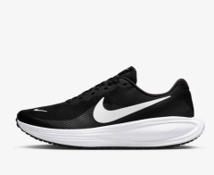 Nike Revolution 8 Erkek Siyah Koşu Ayakkabısı HJ9198-003