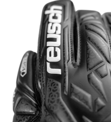 Reusch Attrakt Resist Kaleci Eldiveni 5570615-7700