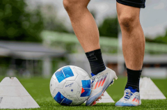 Molten FIFA Onaylı 5 No Futbol Topu (Türkiye Üniversite Federasyonu Resmi Maç Topu)  F5N4900